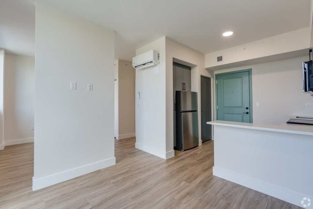 grand-view-park-miami-fl-studio-1-ba---399-sqft (1)